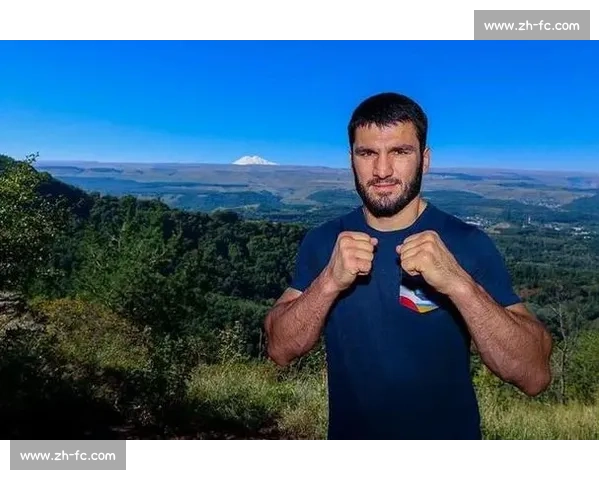 霍利菲尔德vs穆勒世纪对决力量与智慧的巅峰碰撞拳坛历史经典之战